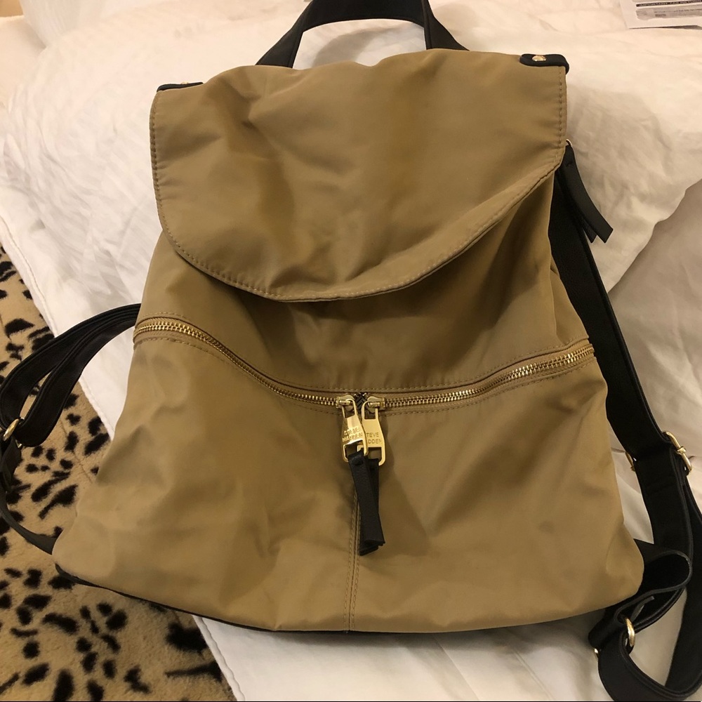 Steve Madden soft back pack with gold zippers